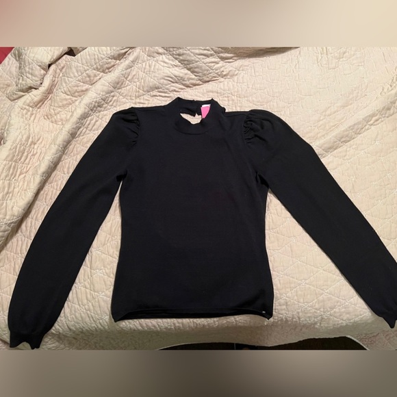 Open Back Sweater - Picture 3 of 4